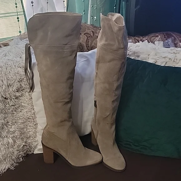 Franco Sarto long boots size 9 elegant excellent condition color tan - Picture 8 of 17